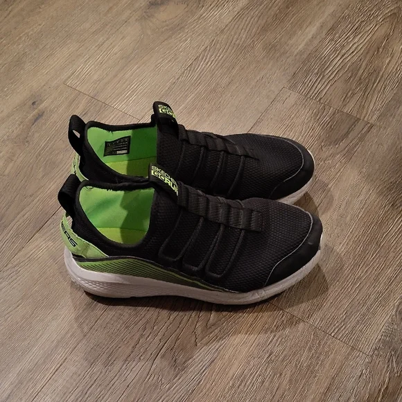 Skechers Black and Neon Green Slip-On Shoes - Picture 4 of 5